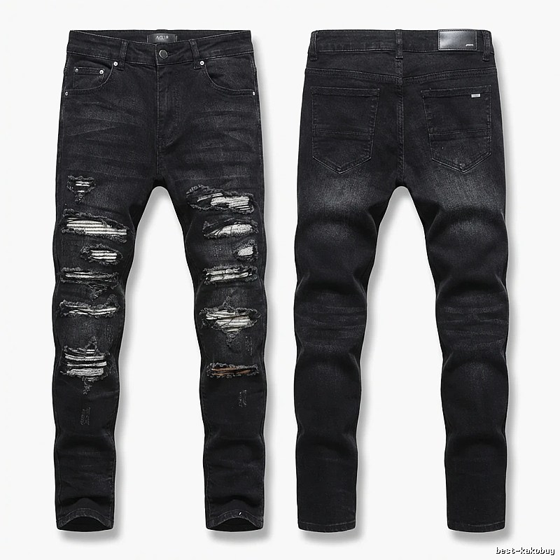 AMI Trendy Ripped Jeans with a Cool Style