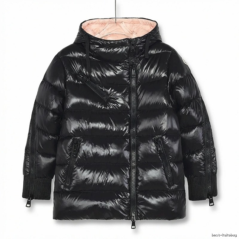Moncler shiny and stylish black down jacket