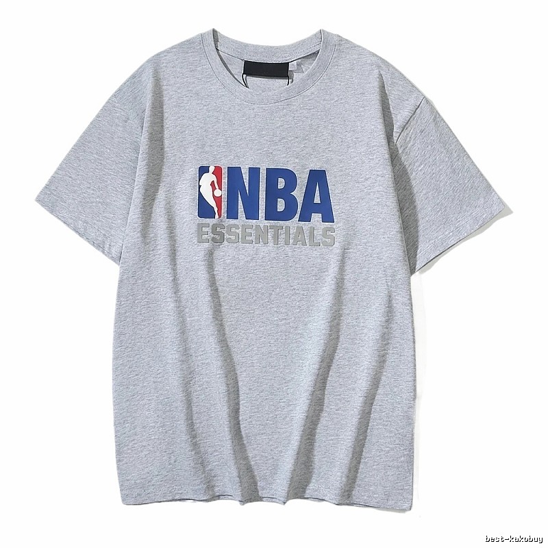 ESSENTIALS Sporty Grey T-shirt