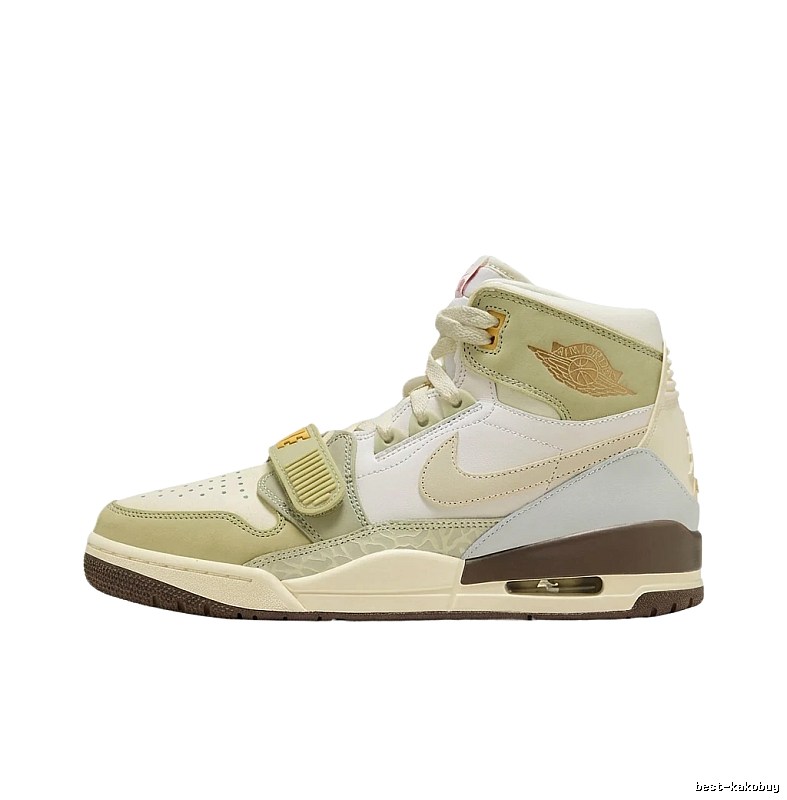 Jordan retro-style white and green sports shoes