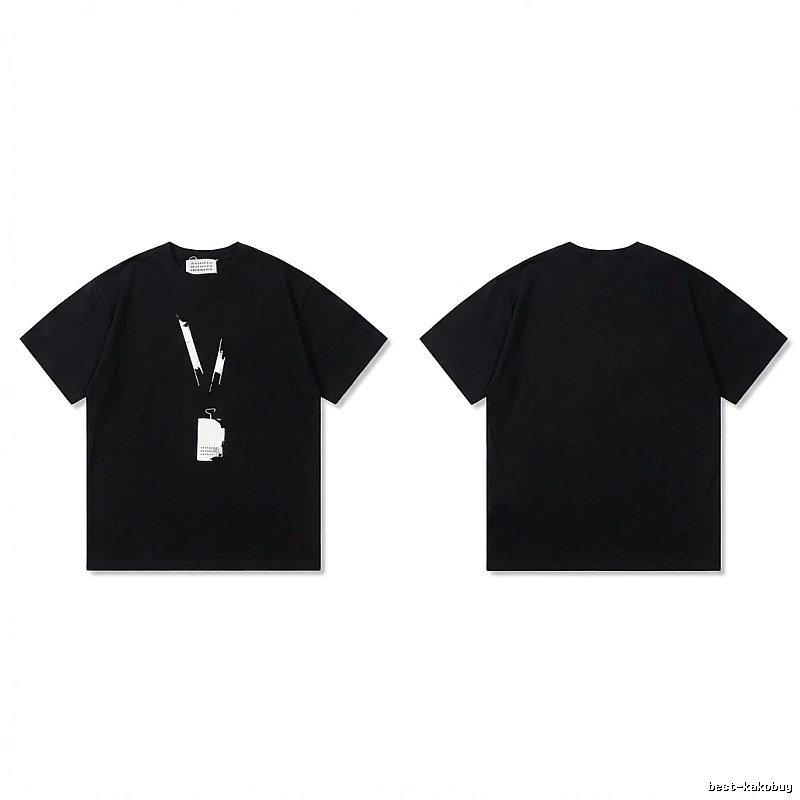 Maison Margiela minimalist black T-shirt