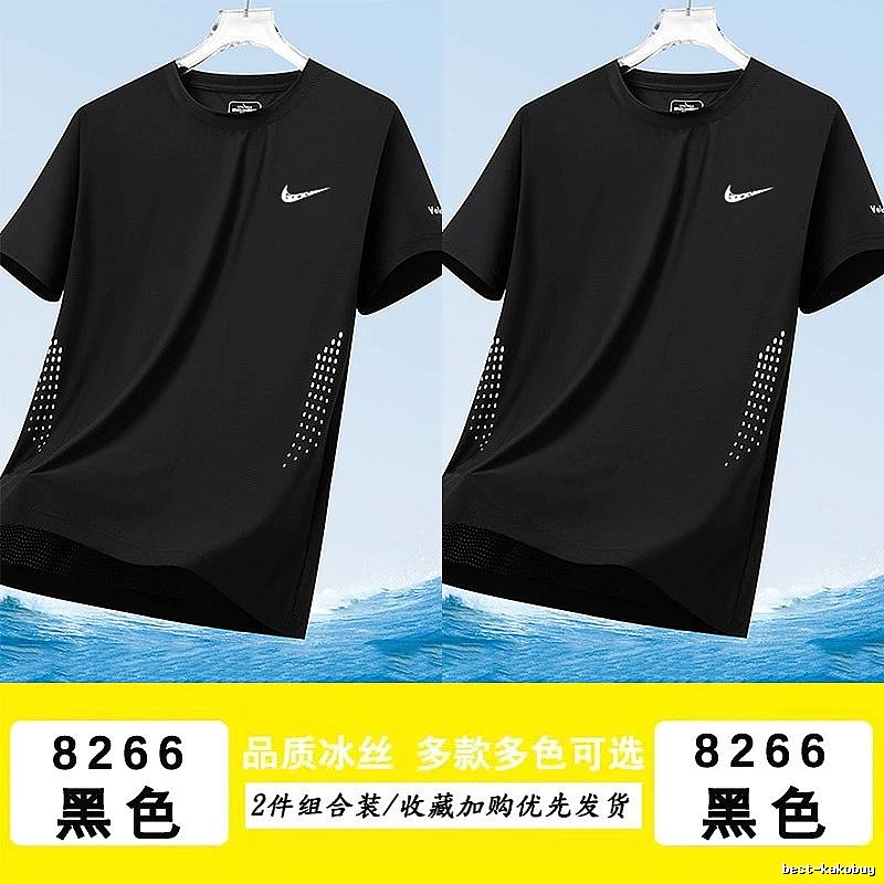 Nike Patterned Athletic T-shirt Lightweight Short Sleeve with Polished Detail
