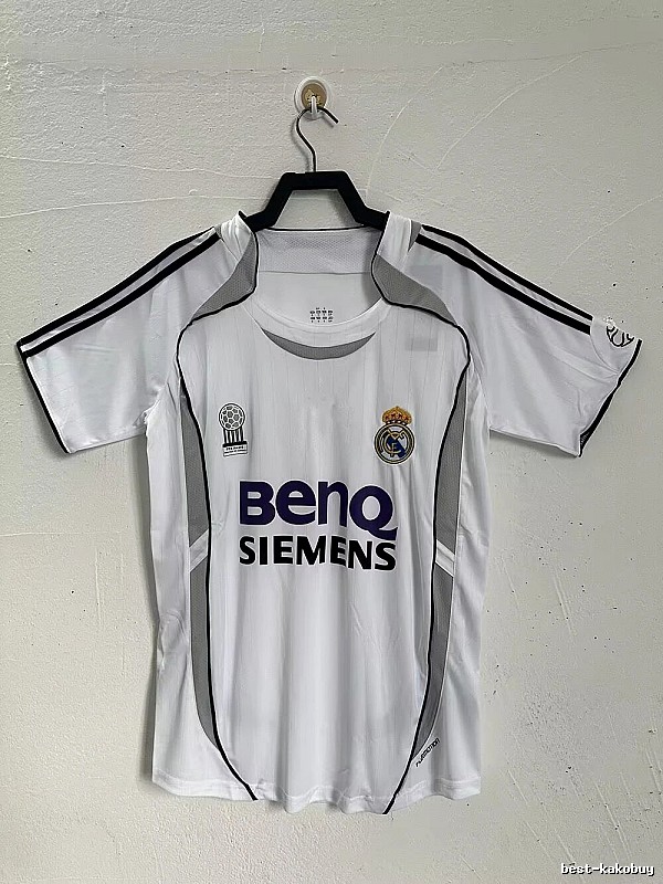 Real Madrid Streetwear Retro Teka soccer jersey White Retro Football with Logo Accent