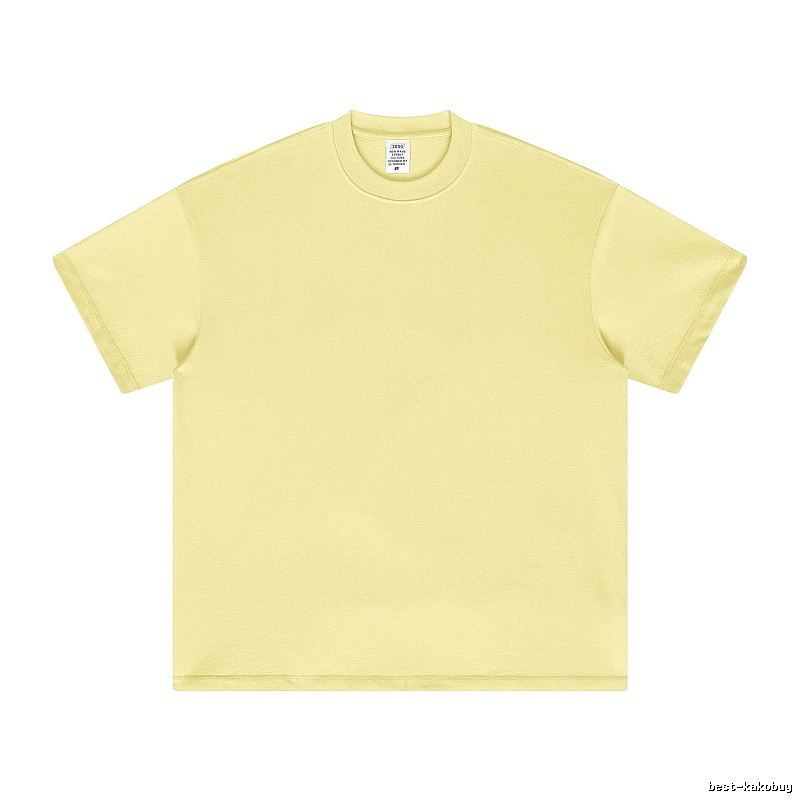 Relaxed Plain white T-shirt Minimal White Short with Designer-Inspired Detail