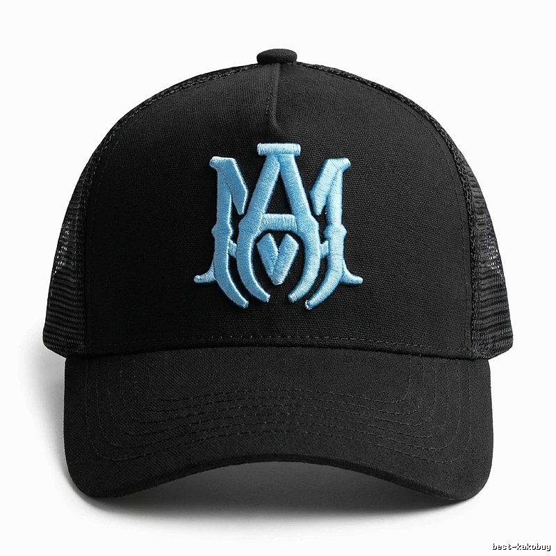 The classic black baseball cap of AMIRI.
